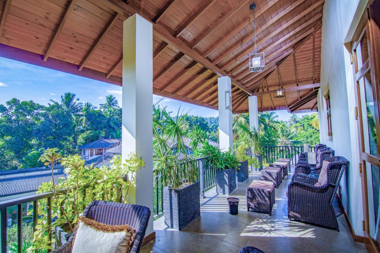 Rivora Residence Kandy Bagian luar foto
